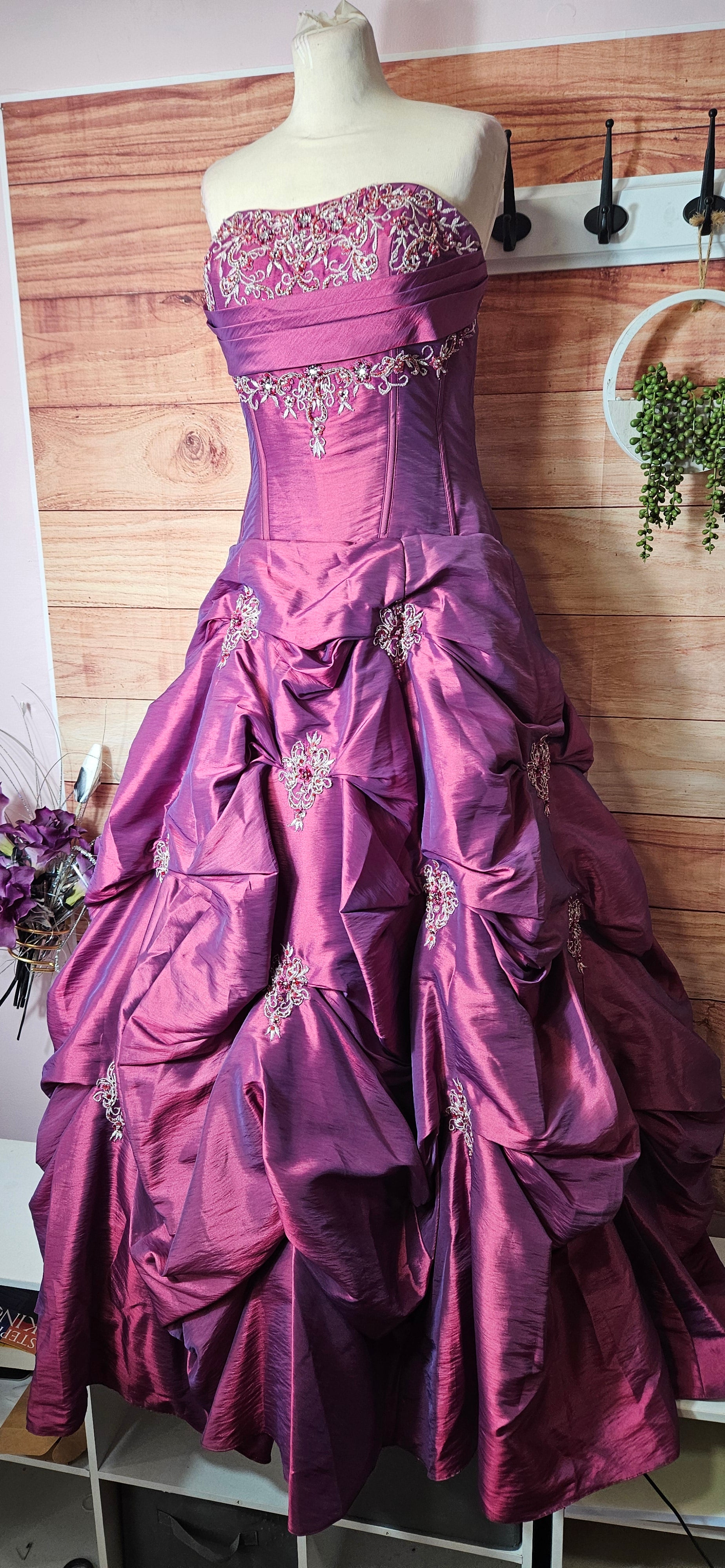 Alexia Designs puffy princess embellished ball prom dress size 12
