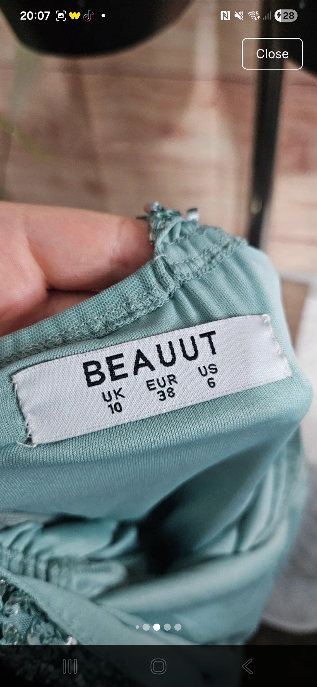 Beauut mint gorgeous sequin embellished occassion dress size 10